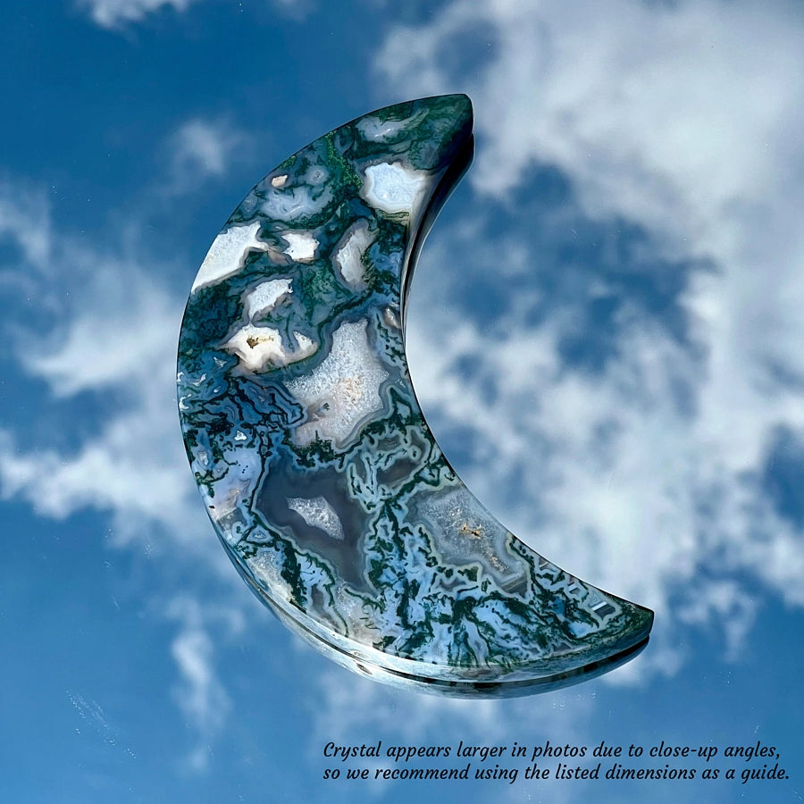 Stone of New Beginings - Moss Agate Moon Crescent